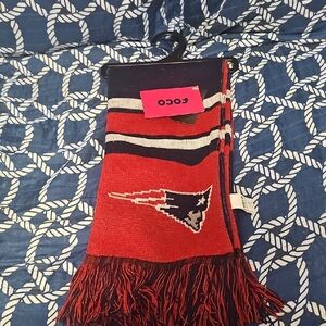 NFL Foco New England Patriots  Red and Blue Winter Scarf